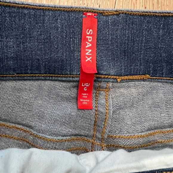 Spanx pull on jeans - Picture 2 of 2